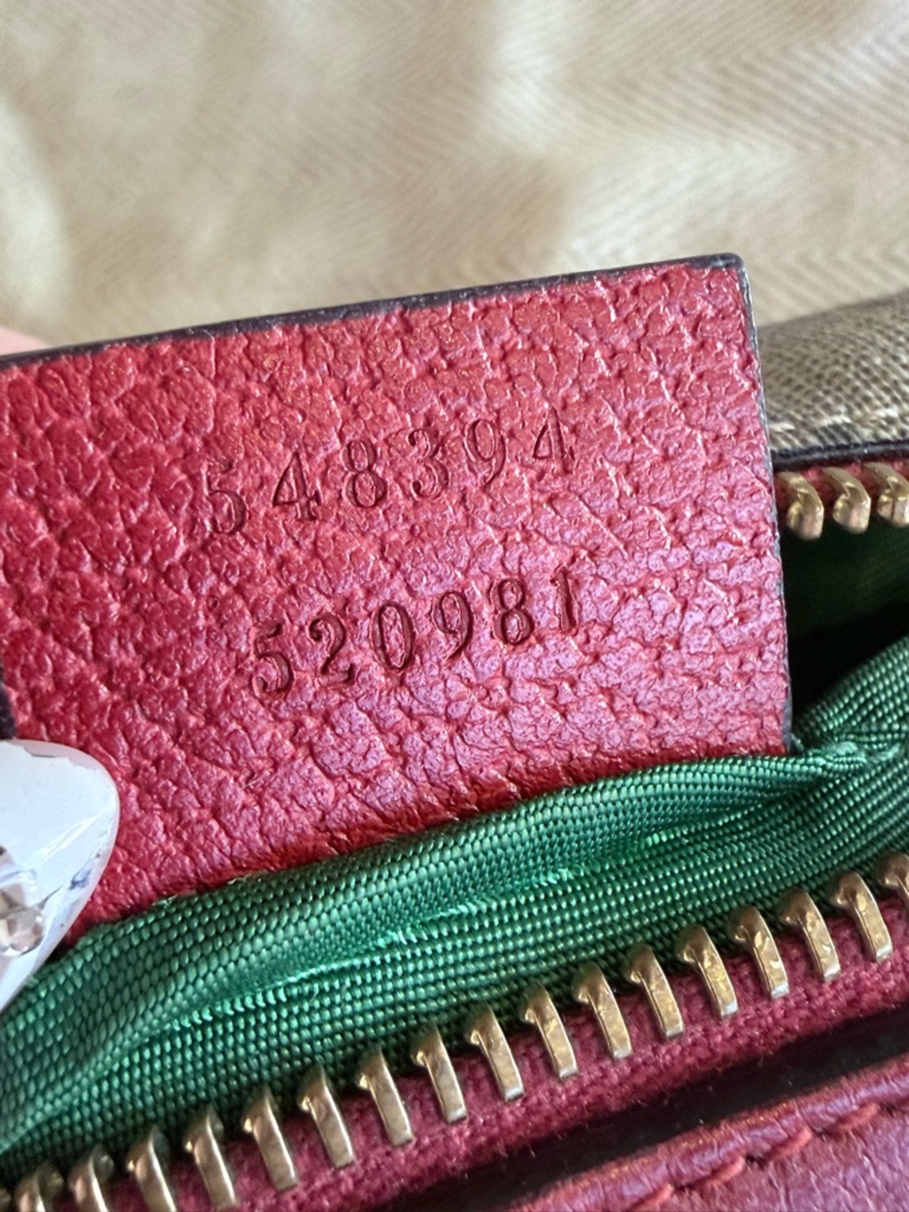 Gucci Gray GG Supreme Cosmetic Case with Red Accents - Picture 7 of 7